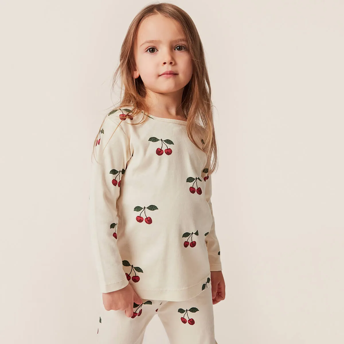 Basic Pants in Ma Grande Cerise by Konges Slojd